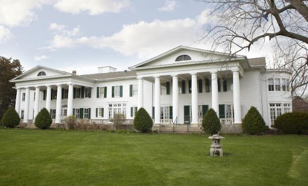 Cedarhurst Historic Mansion in Cottage Grove